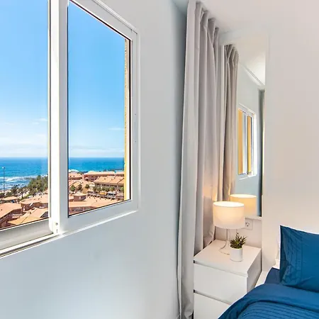 Modern Ocean View Ph12 *