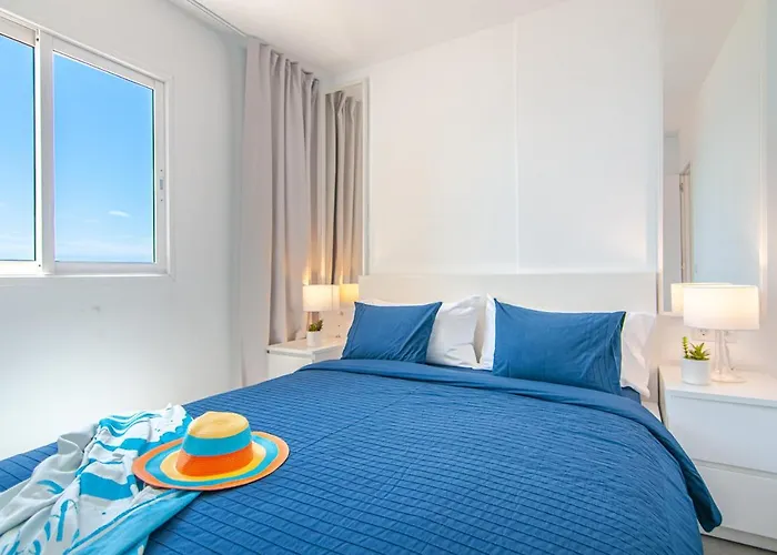 Modern Ocean View Ph12 Apartment *